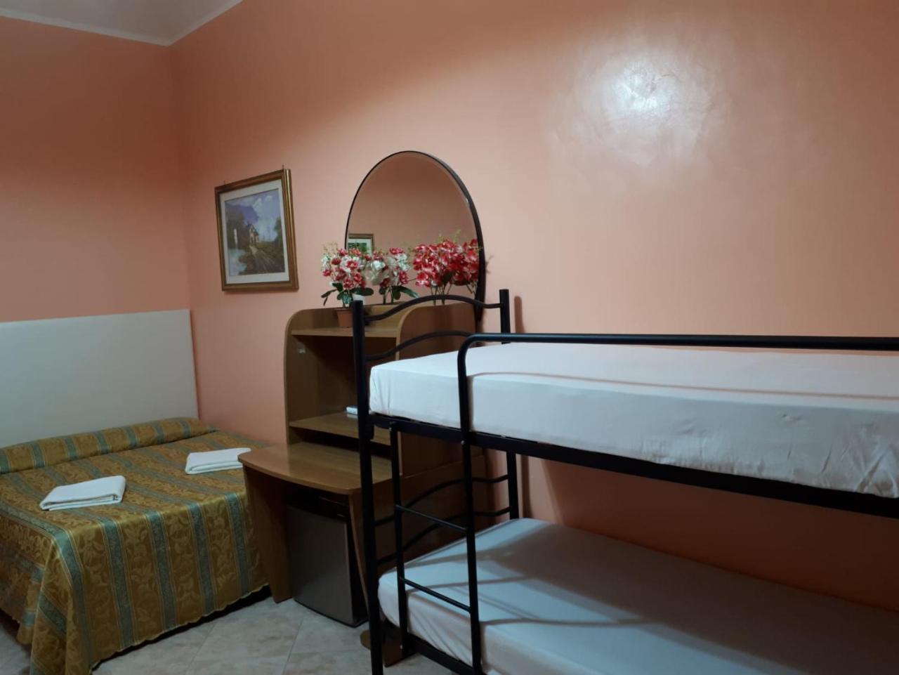 Roma Guest House Exterior photo